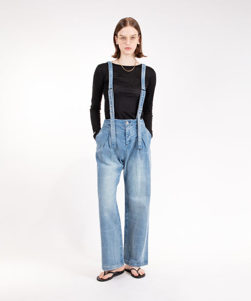 コンフォータブルデニム サスペンダー付きフレアパンツ