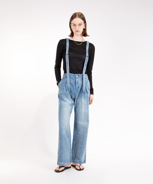 コンフォータブルデニム サスペンダー付きフレアパンツ