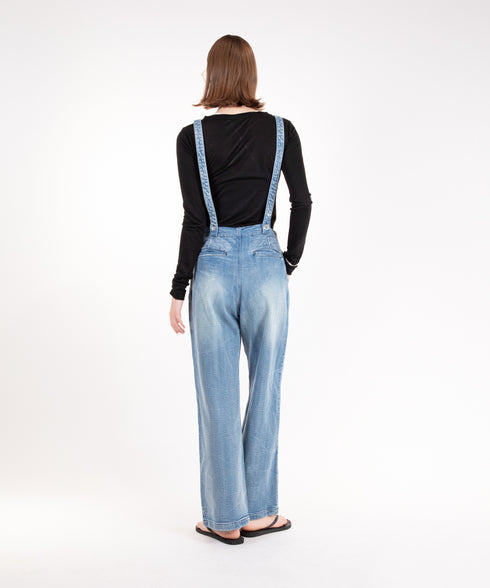 コンフォータブルデニム サスペンダー付きフレアパンツ