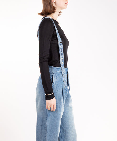 コンフォータブルデニム サスペンダー付きフレアパンツ