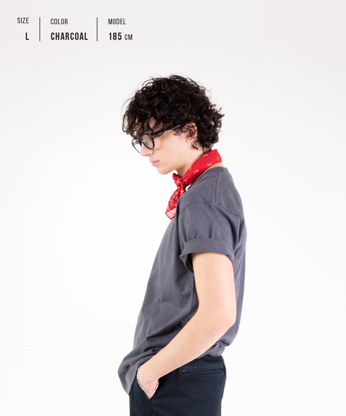ラウンドボディTシャツ