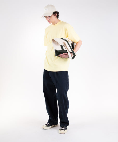 コンフォータブルデニム ツータック ワイドテーパド トラウザー