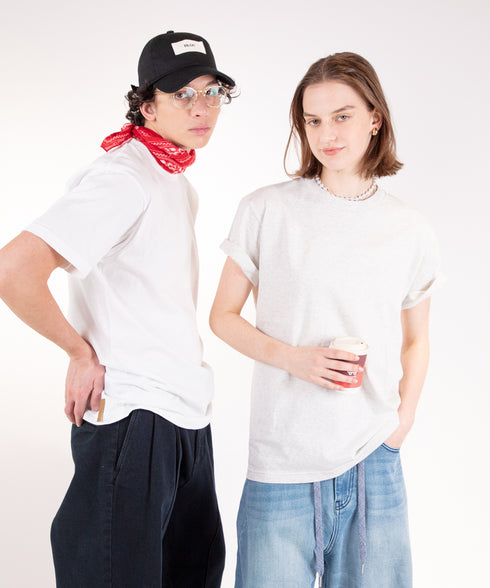 ラウンドボディTシャツ