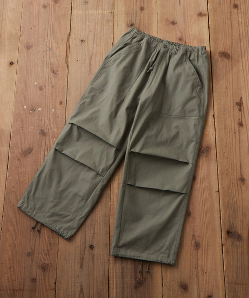 イージーバギーパンツ