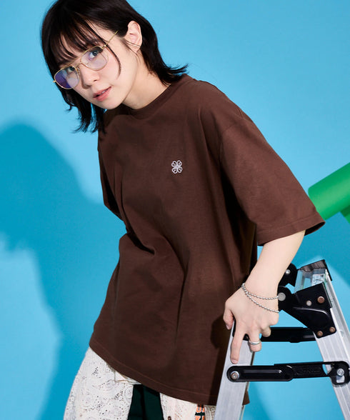 Lucky CloverバックプリントビッグT