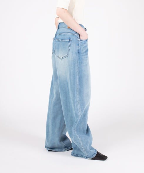 コンフォータブルデニム バレルレッグパンツ