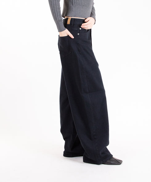 コンフォータブルデニム バレルレッグパンツ