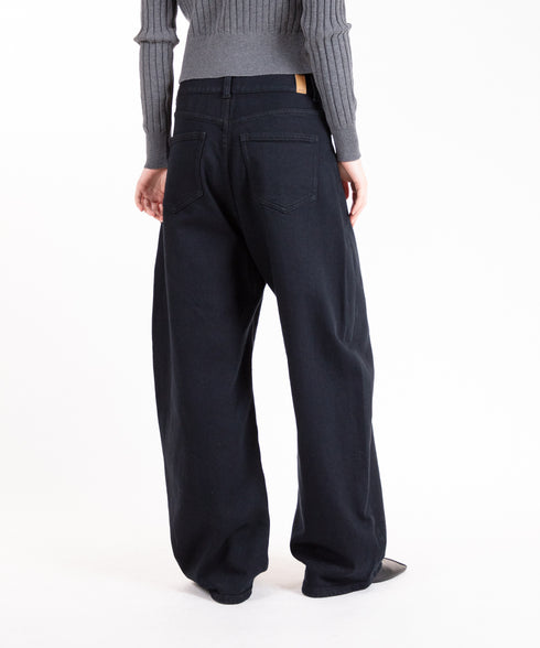 コンフォータブルデニム バレルレッグパンツ
