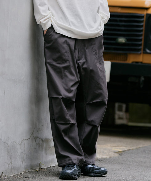 イージーバギーパンツ