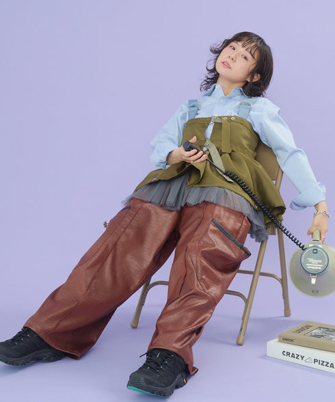 レザーライクアウトポケットカーゴパンツ