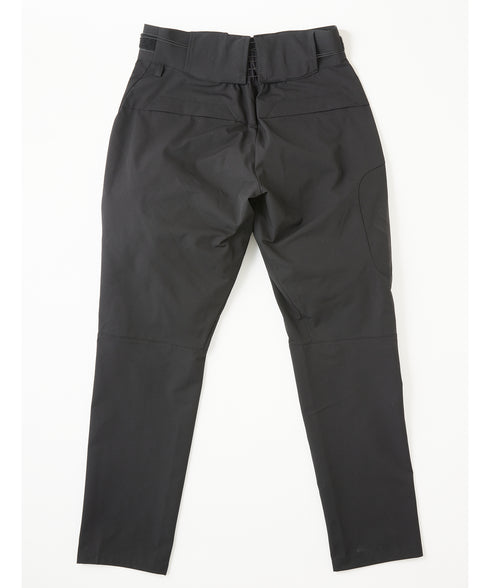 腰シャキ!ユーティリティパンツ