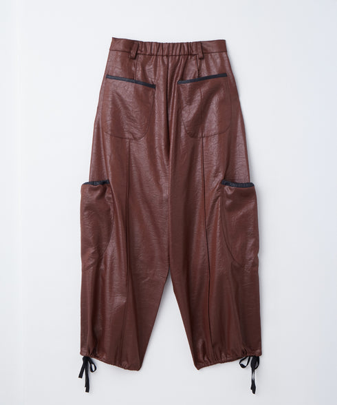 レザーライクアウトポケットカーゴパンツ