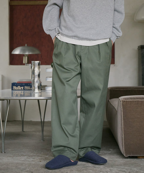 ツータックユーティリティパンツ