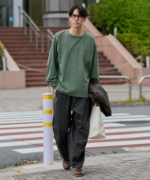 イージーバギーパンツ