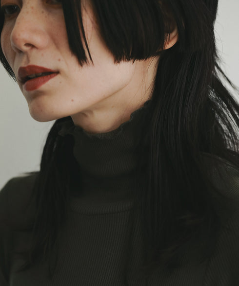 PALM CUP RIB TURTLE NECK