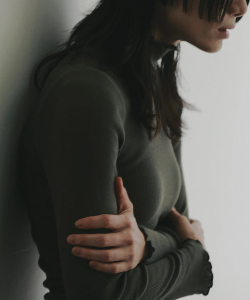 PALM CUP RIB TURTLE NECK