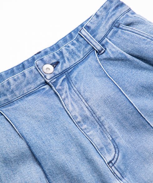 コンフォータブルデニム ツータック ワイドテーパド トラウザー