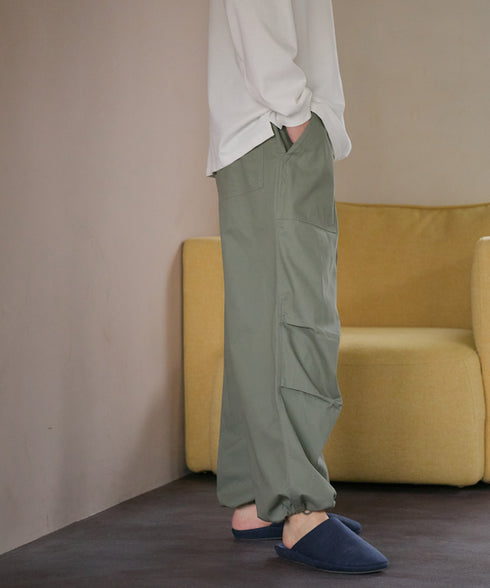 イージーバギーパンツ